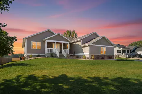 1720 Carlisle Dr, Royalton, MI 49085