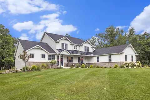 68575 W Banks Dr, Ontwa, MI 49112