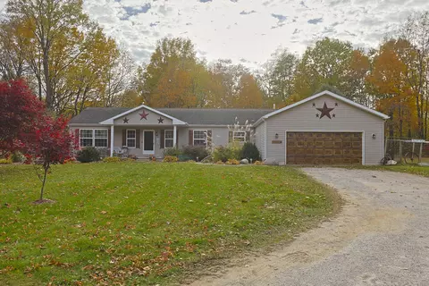 66082 Victoria Ln, Calvin, MI 49031