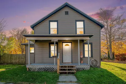 527 Main St, Dowagiac, MI 49047