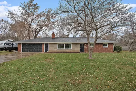 333 Rainbow Dr, Royalton, MI 49085