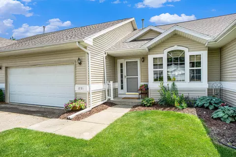 1721 Quail Run Dr, Kalamazoo, MI 49009