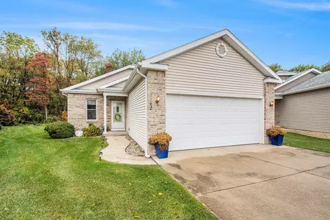 2762 Sugarberry Ln, Niles, MI 49120