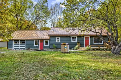 12980 Crestview Dr, Chikaming, MI 49125