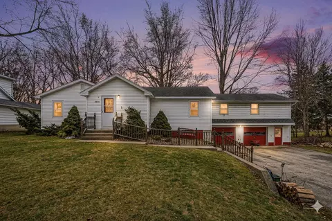 2854 Oak St, Stevensville, MI 49127