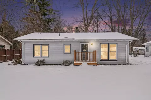 66094 Timmons Rd, Keeler, MI 49047