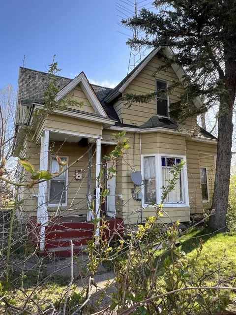 309 High St, Benton Harbor, MI 49022