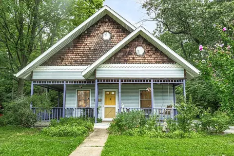 110 Arndt St, Michigan City, IN 46360