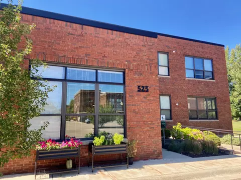 525 Superior St UNIT SOUTH, South Haven, MI 49090