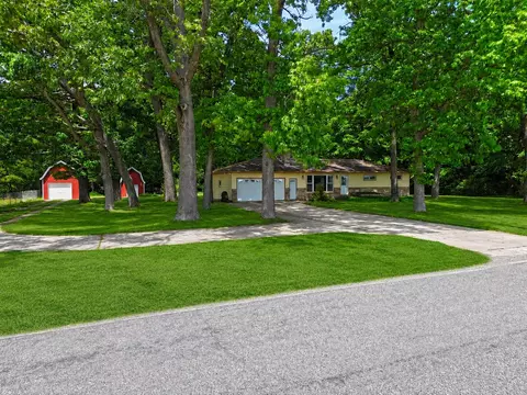 28902 Yaw St, Silver Creek, MI 49047