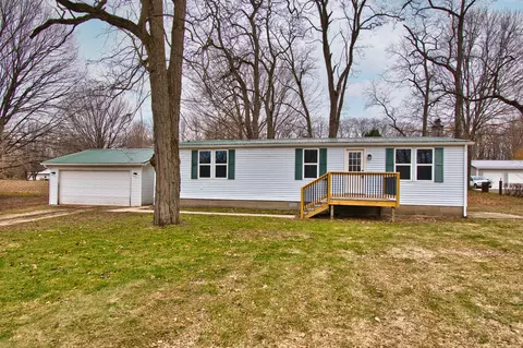 1718 Barron Lake Rd, Howard, MI 49120