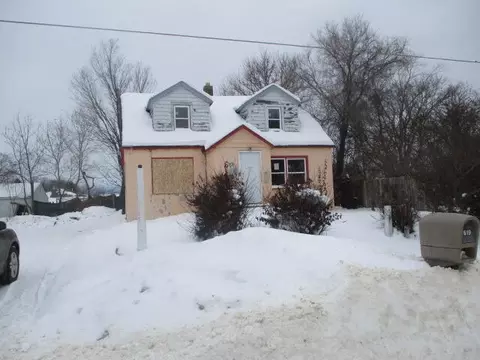 612 N Crystal Ave, Benton, MI 49022