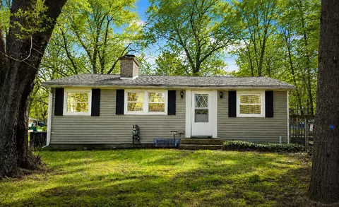 2427 Vanderbilt Ave, Portage, MI 49024