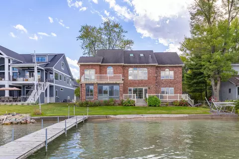 21344 Carlton Ave, Penn, MI 49031