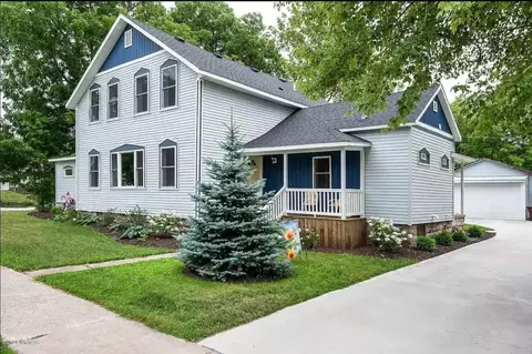 624 Erie St, South Haven, MI 49090