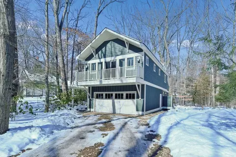 7039 Sand Dune Dr, Chikaming, MI 49125