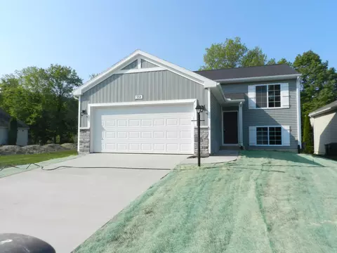 558 Swan River Dr, Benton, MI 49022