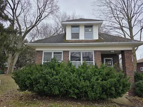 1316 Eagle St, Niles, MI 49120