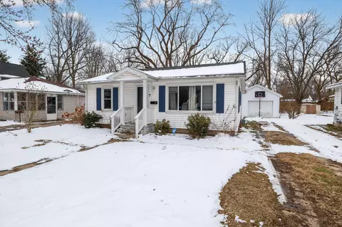 208 Sherwood St, Dowagiac, MI 49047