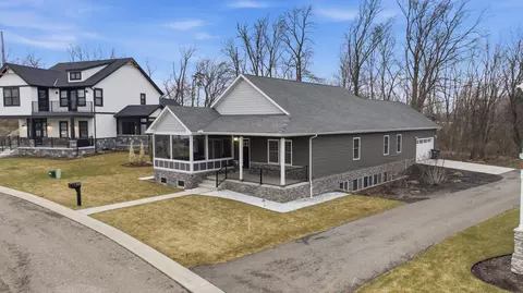 3331 Blarney Dr, South Bend, IN 46628 photo 2