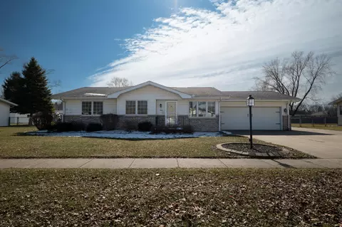 106 Prairie Ave, White Pigeon, MI 49099