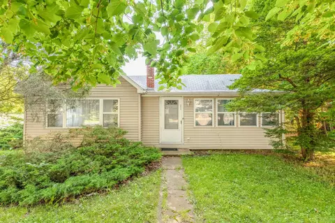 5935 Sawyer Rd, Chikaming, MI 49125