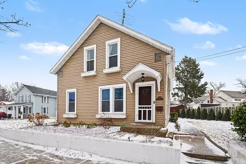 1457 Main St, St. Joseph, MI 49085