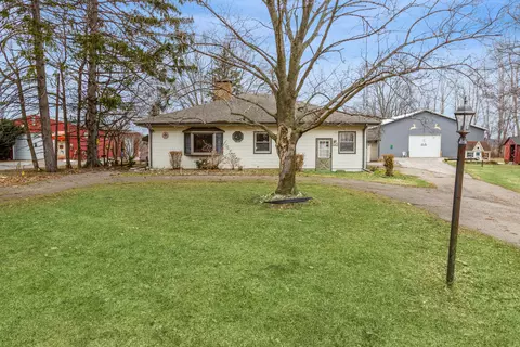 1123 W Marquette Woods Rd, Lincoln, MI 49085