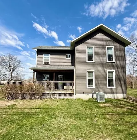 607 N 18th St, Niles, MI 49120