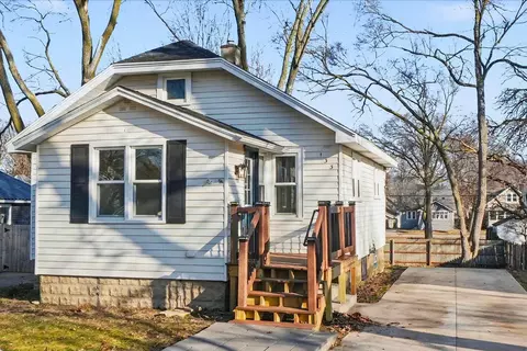 133 E 20th St, Holland, MI 49423