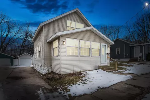 524 Clay St, Niles, MI 49120