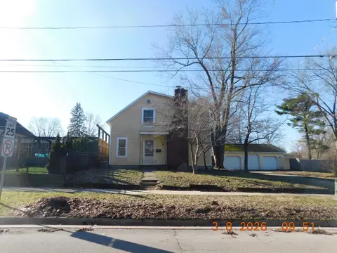 108 Hill St, Dowagiac, MI 49047