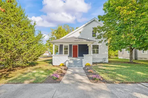 608 W High St, Dowagiac, MI 49047
