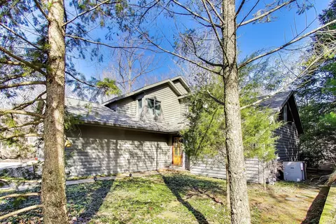 10045 Weko Dr, Bridgman, MI 49106