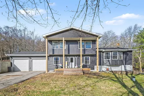 14534 Main St, Buchanan, MI 49107