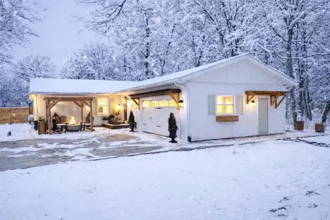 16467 Prairie Brook St, Prairie Ronde, MI 49087