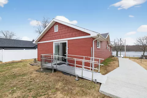 69907 Sunset Blvd, Porter, MI 49130