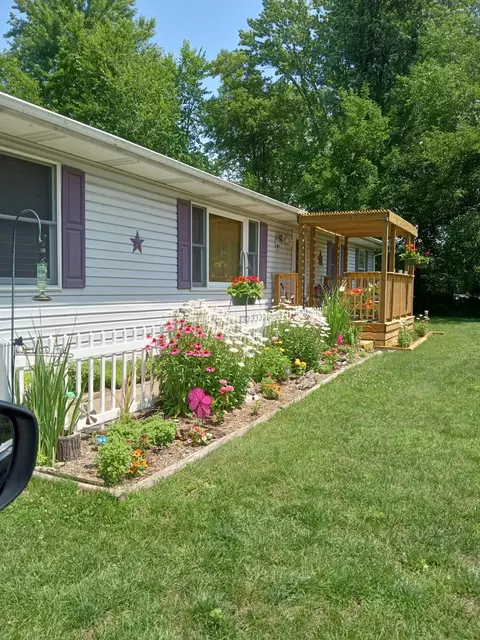4453 Hicks Ave, Benton, MI 49022