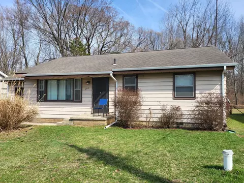 739 Dixie Dr, Benton, MI 49022