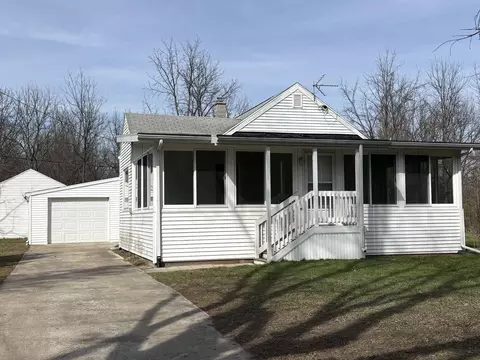 1909 Bell Rd, Niles, MI 49120
