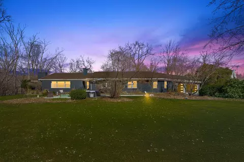 711 Kingsley Ave, St. Joseph, MI 49085