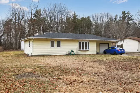 10484 S Graham Rd, Saint Charles, MI 48655