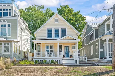 909 Lions Park Dr, St. Joseph, MI 49085