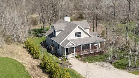 5553 Hidden Pond Ln, Chikaming, MI 49125