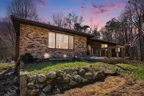 30637 Redfield St, Milton, MI 49120