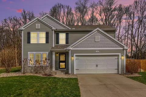 6346 Wood Hollow Dr, Kalamazoo, MI 49009