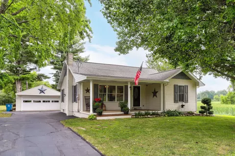 323 S Center St, Bangor, MI 49013