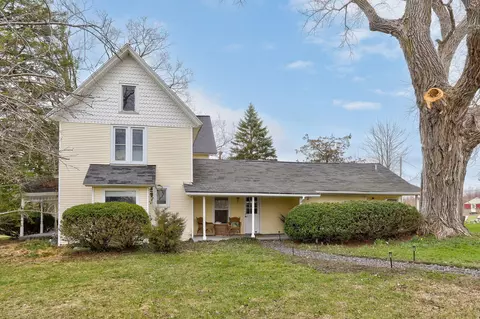 2135 68th St, Ganges, MI 49408