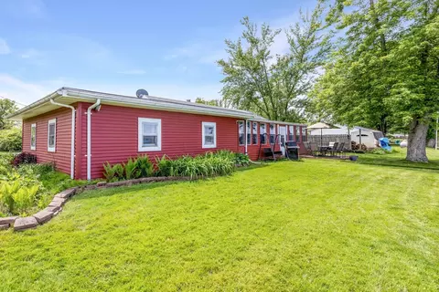 Exterior - 68258 Cassopolis Rd, Mason, MI 49031 photo 2 of 7