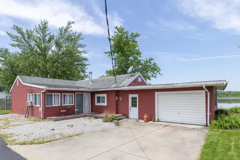 Exterior - 68258 Cassopolis Rd, Mason, MI 49031 photo 4 of 7